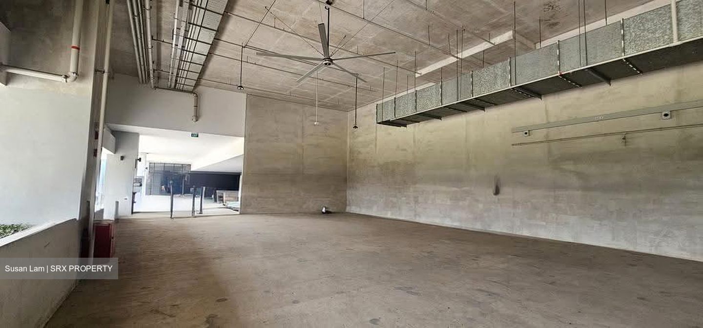 Tuas Road (D22), Retail #633273021